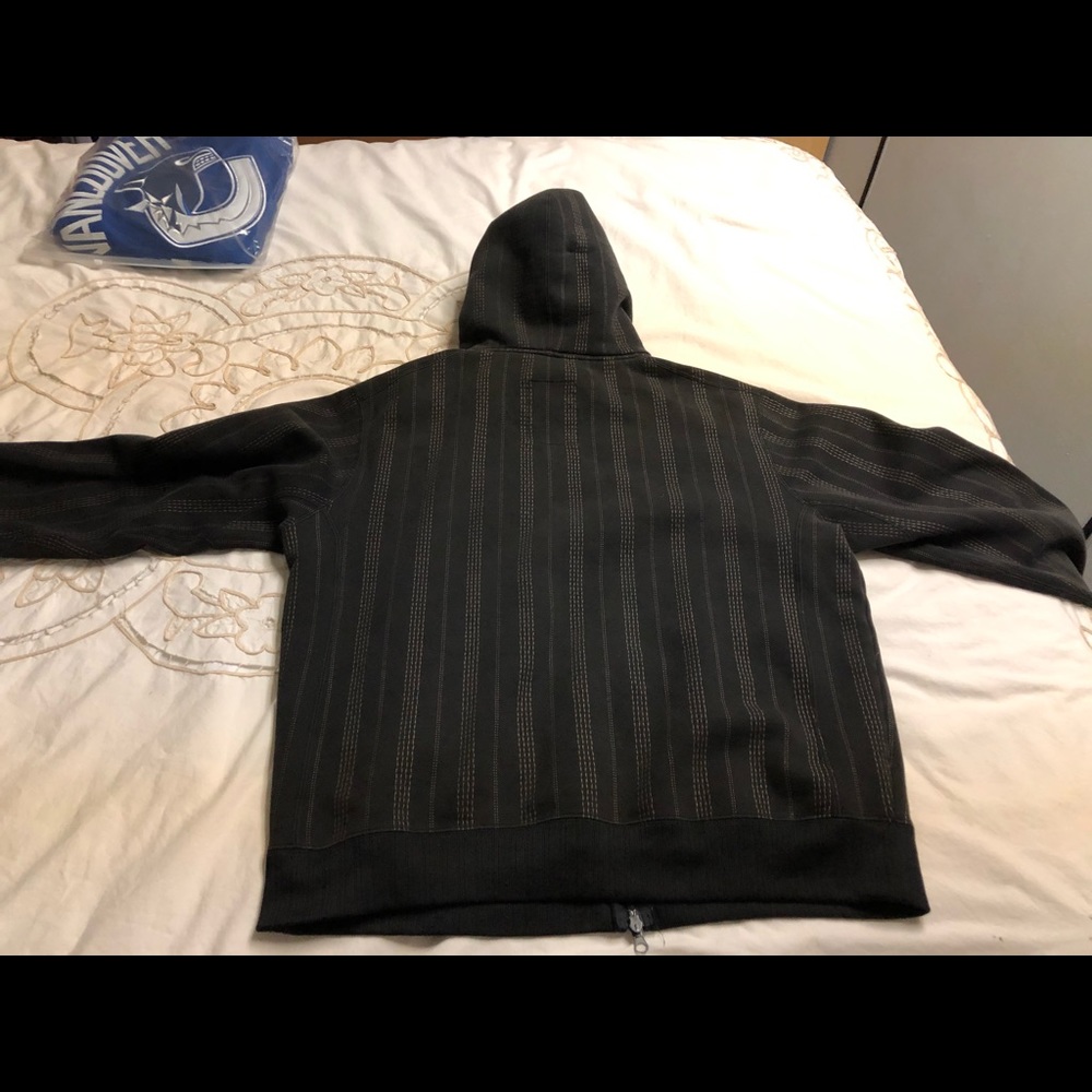 Hoody - Picture 3 of 3